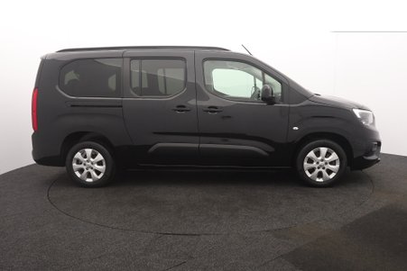 Vauxhall Combo Life 5dr 100kW Design 50kWh XL 7 Seat Electric Auto 11kW Charger