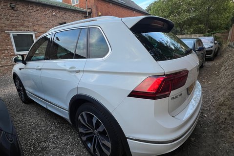 Volkswagen Tiguan R LINE TDI BMT 4MOTION DSG - PAN ROOF -2 OWNERS - 10 SERVICES 2