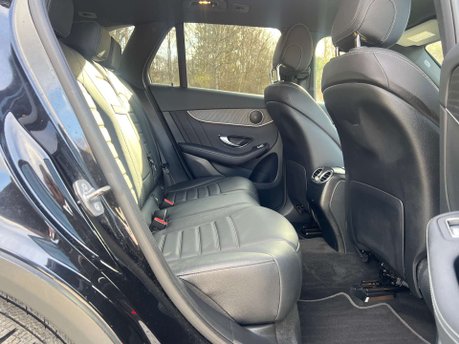 Mercedes-Benz GLC 2.0 GLC 300 AMG Line Premium D 4Matic Auto 4WD 5dr 40