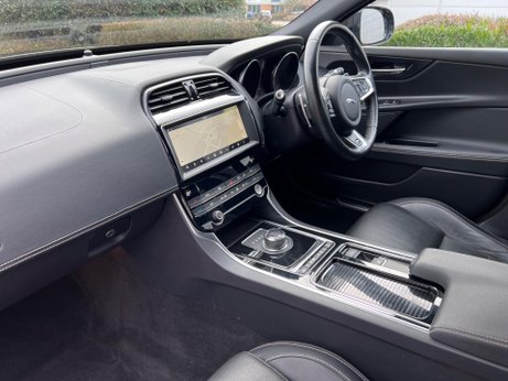Jaguar XE 2.0i GPF R-Sport Auto Euro 6 (s/s) 4dr 19