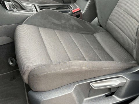 Volkswagen Golf 2.0 Golf R TSi 4Motion Semi-Auto 4WD 5dr 69