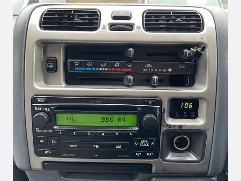 Toyota Hiace 2.5 280 D-4D Panel Van 4dr Diesel Manual RWD L1 H1 (221 g/km, 117 bhp) 30