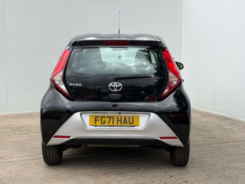 Toyota Aygo 1.0 Aygo X-Play TSS VVT-i 5dr 6