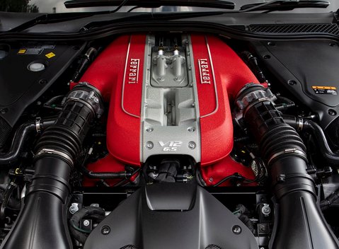 Ferrari 812 Superfast 25