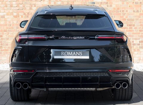 Lamborghini Urus 5