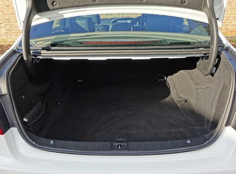 Mercedes-Benz E Class AMG 5