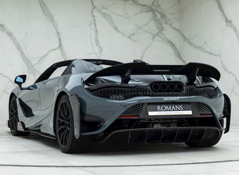 McLaren 765LT Spider 4