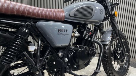 Mutt Hilts 2021 ONLY 529 MILES 1 OWNER WARRANTY 125CC SCRAMBLER 17