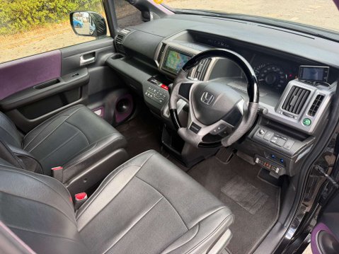 Honda Stepwagon AUTO 21