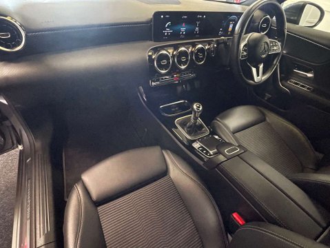 Mercedes-Benz A Class 1.3 A 180 Sport Executive Manual 5dr 42