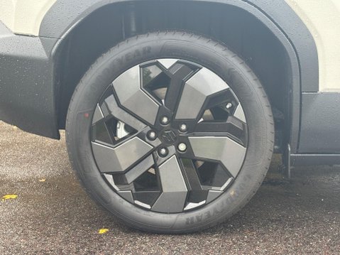 Suzuki e Vitara 61kWh Ultra Auto 5dr 33