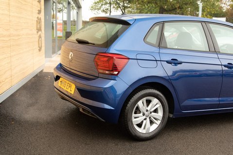 Volkswagen Polo SE TSI DSG 9