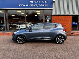 Renault Clio 0.9 Clio Iconic TCe 5dr 11