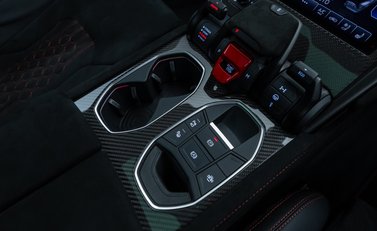 Lamborghini Urus PERFORMANTE 27