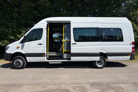 Mercedes-Benz Sprinter 519 4x4 14 Str Minibus with Air Con - Ex MOD 8