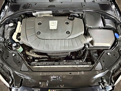 Volvo XC70 D5 SE LUX AWD GEARTRONIC 12