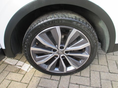 Renault Kadjar 1.3 TCe Iconic Euro 6 (s/s) 5dr 11