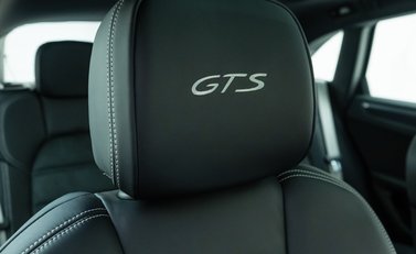 Porsche Macan GTS 13