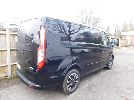 Ford Transit Custom 320 SPORT 2.0 ECOBLUE PANEL VAN 4