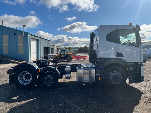 Iveco S-Way S-Way AT440S42TX/P MM 4000WB 12 Speed *new* 9
