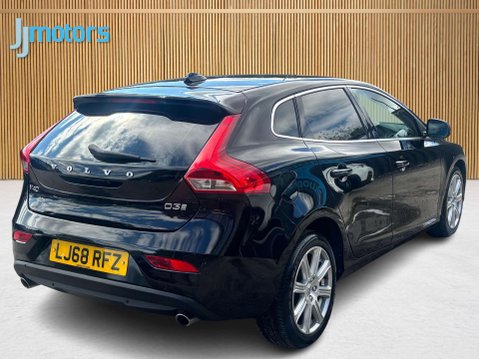Volvo V40 2.0 D3 Inscription Hatchback 5dr Diesel Auto Euro 6 (s/s) (150 ps) 13