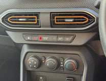 Dacia Sandero Stepway Comfort Hatchback 5dr Petrol Manual Euro 6 (s/s) (90 ps) 25