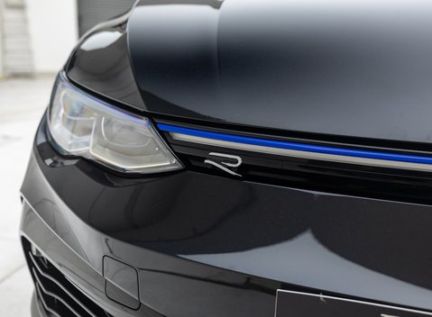 Volkswagen Golf R TSI 4MOTION 36
