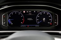 Volkswagen T-Roc R-LINE TSI 11