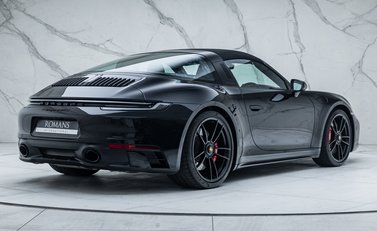 Porsche 911 Targa 4 GTS (992) 15