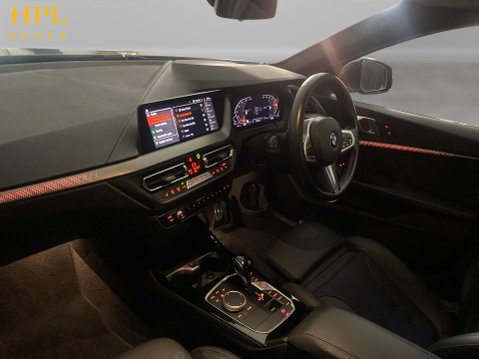 BMW 1 Series 1.5 118i M Sport (LCP) Hatchback 5dr Petrol DCT Euro 6 (s/s) (136 ps) Air C 14
