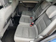 Volkswagen Touran SE TDI 13