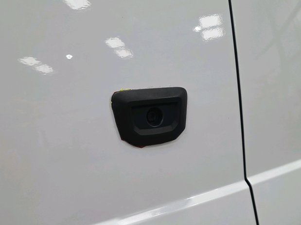 Ford Transit Custom TTRANSIT CUSTOM 320 L2 DIESEL FWD 2.0 Eco Blue 130ps Low Roof D/Cab Limited 9