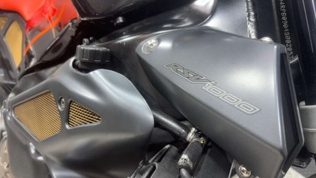 Aprilia RSV TUONO 2005 19K ICONIC STREETFIGHTER NAKED 1000CC NEW MOT 33