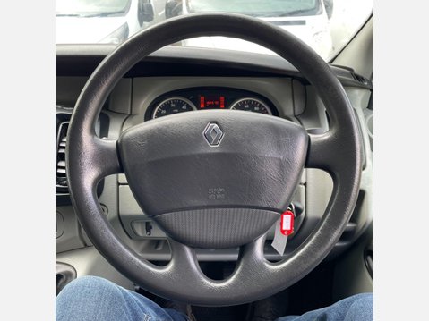 Renault Trafic 2.0 TD dCi SL27 Sport L1 H1 4dr 25