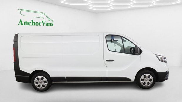 Renault Trafic LWB L2H1 Low Roof Business LL30 EURO 6 3