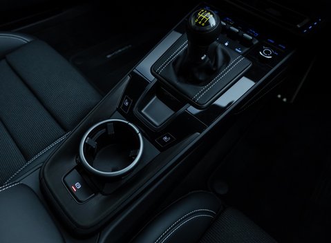 Porsche 911 GT3 TOURING (992) 22