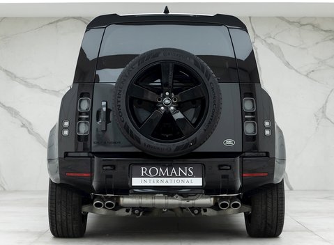 Land Rover Defender 110 V8 5