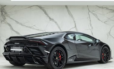 Lamborghini Huracan LP640-4 EVO 7