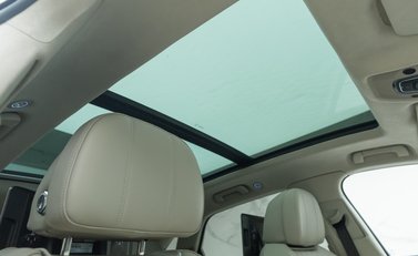 Bentley Bentayga V8 AZURE 17