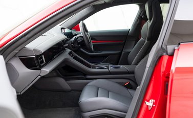 Porsche Taycan Turbo Cross Turismo 15