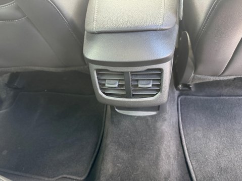 Ford Mondeo 2.0 TDCi Titanium Powershift Euro 6 (s/s) 5dr 20