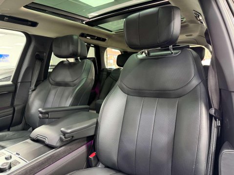Land Rover Range Rover 4.4 P530 V8 First Edition SUV 5dr Petrol Auto 4WD Euro 6 (s/s) (530 ps) 6