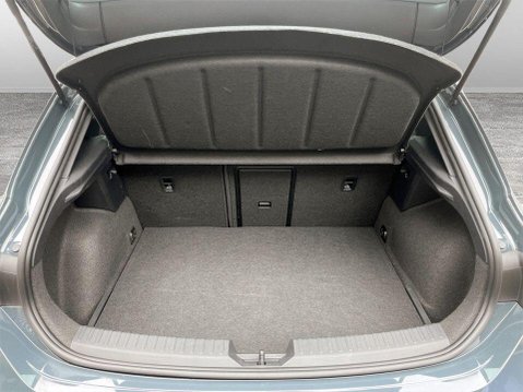 Cupra Leon 1.5 eHybrid 25.8kWh V1 Hatchback 5dr Petrol Plug-in Hybrid DSG Euro 6 (s/s) 21
