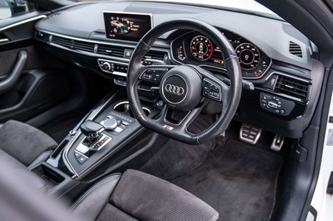 Audi A5 2.0 A5 Sportback 35 TFSI Black Edition Semi-Auto 5dr 6