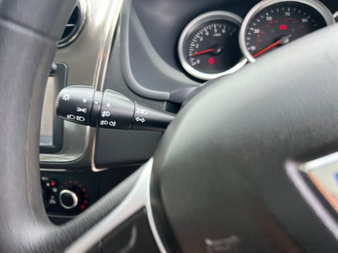Dacia Sandero Stepway LAUREATE DCI 37
