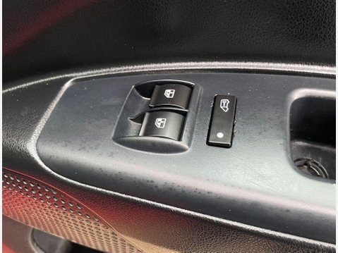 Vauxhall Combo 1.6 Turbo D 2000 Edition Panel Van 4dr Diesel Manual L1 H1 Euro 6 (75 ps) 23