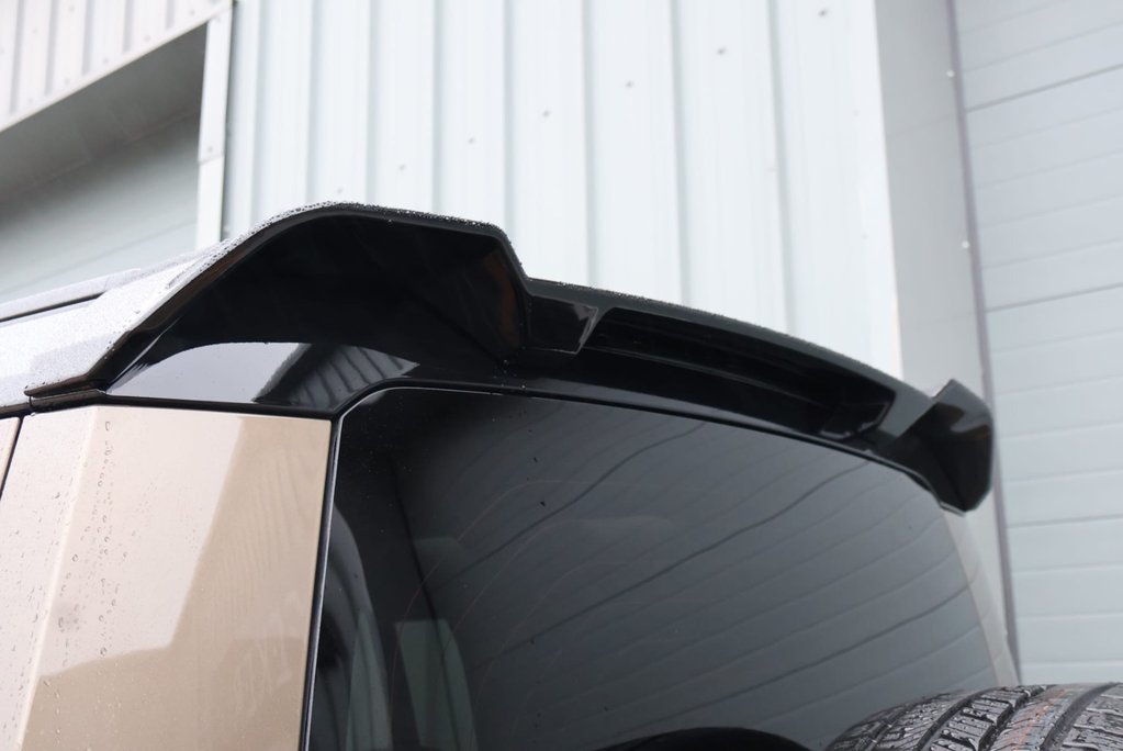 Land Rover Defender 110 2026 D350 HARD TOP X-DYNAMIC HSE STYLED BY SEEKER WITH LANDROVER REAR SEATS 12