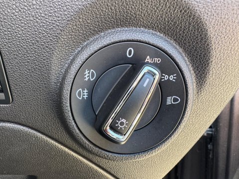 SEAT Leon 1.6 TDI SE Dynamic Technology Euro 6 (s/s) 5dr 20