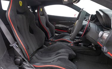 Ferrari 488 Pista 12