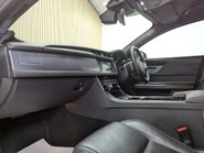 Jaguar XF 2.0 XF R-Sport D AWD Auto 4WD 5dr 38